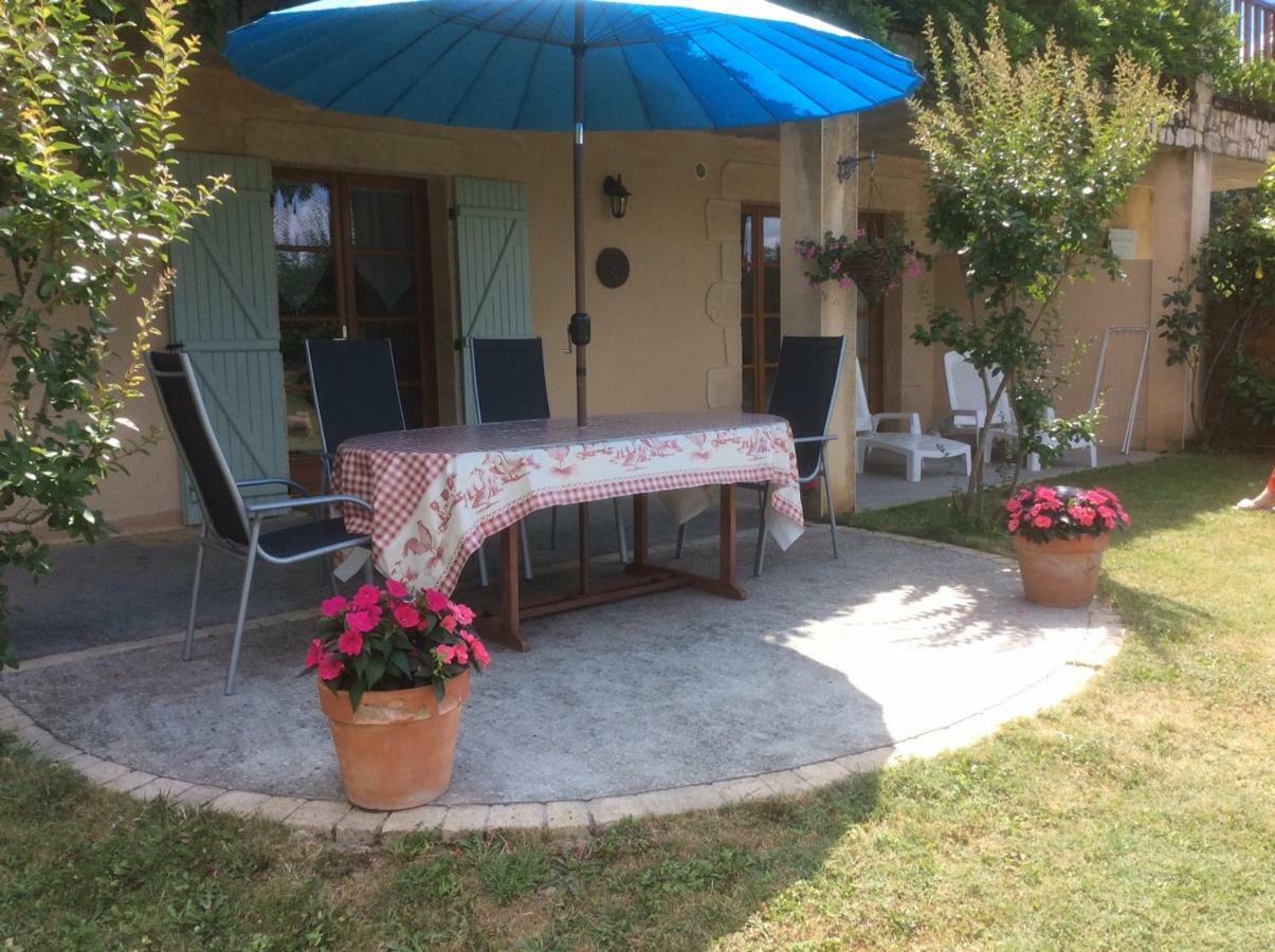 Les Jonquilles Bed & Breakfast Domme Dış mekan fotoğraf