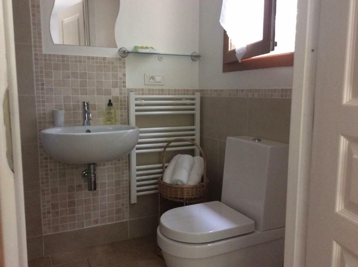 Les Jonquilles Bed & Breakfast Domme Dış mekan fotoğraf
